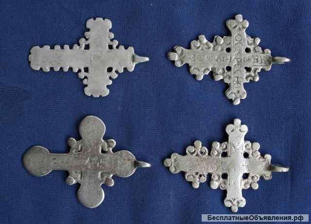 Конволют из 4-х наперсных серебряных крестов-тельников XV века