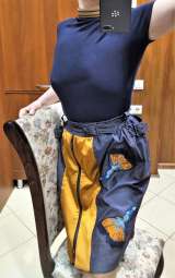Max Mara Италия юбка с ремнем, атласной вставкой и вышивкой