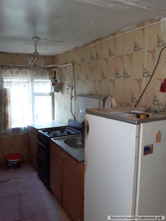 Дом (бревенчатый) в селе Богословка по ул. Садовая 17