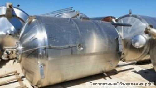 Емкость нержавеющая, объем — 4 куб.м., вертикальная, рубашка, термос, инв 1240