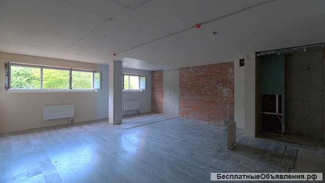 Светлые апартаменты в цоколе