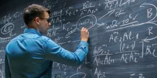 Репетитор математики или физики