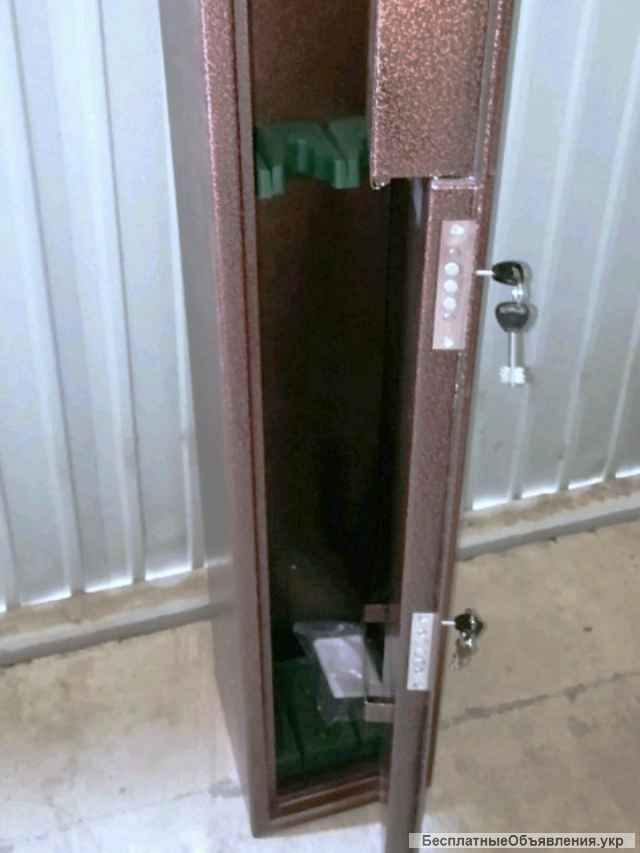 Сейф оружейный на 3 ствола