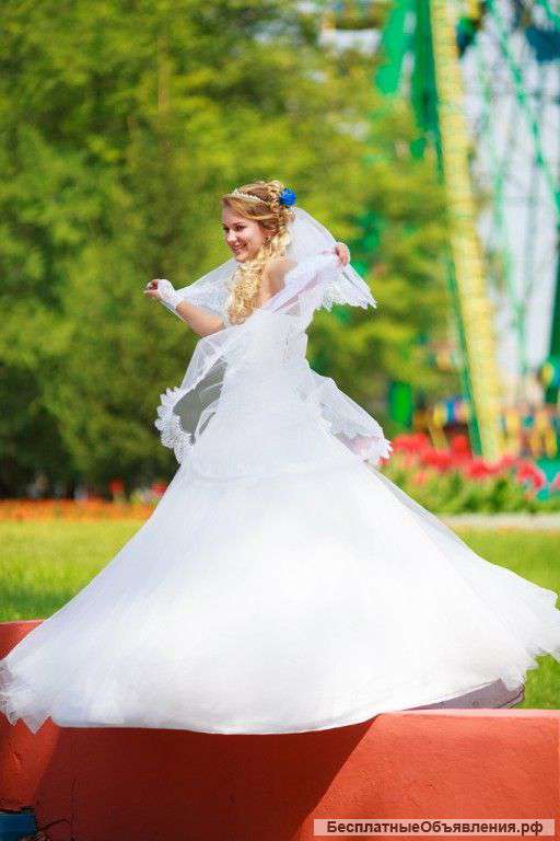 Свадебное платье