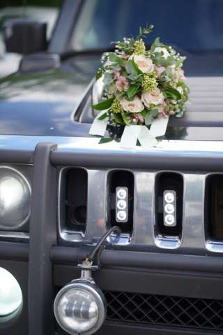 Автомобиль HUMMER H3 в свадебный кортеж (аренда с водителем)