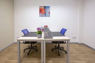 Сдается офис на 9 этаже 3 рабочих места. Полностью готов к работе