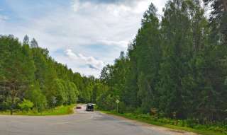 37 соток с жилыми постройками и садом. Свет, вода. Лпх. Рядом лес, пляж