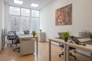 Сдается офис 320, 25,9 квм на 3 этаже 4 рабочих места. Полностью готов к работе.