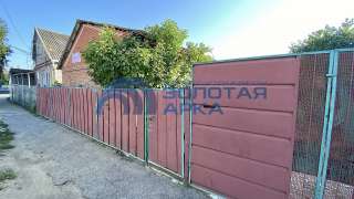 4 комнатный кирпичный дом в самом центре города, район центрального рынка