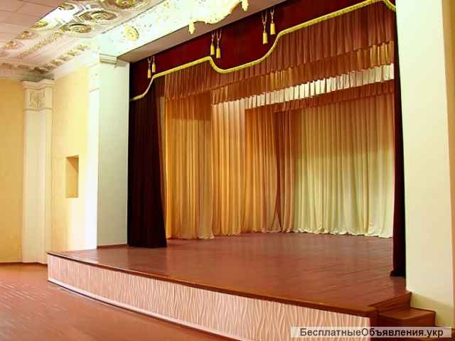 Занавес, задник, кулисы, портьеры, ламбрекены, шторы