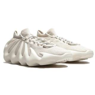 Скидка на все модели Adidas Yeezy Boost 350 V2 - 70%