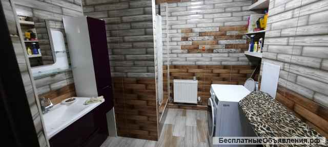 Собственник сдаст на длительный срок квартиру 50 м2 на 1-й линии в Центре