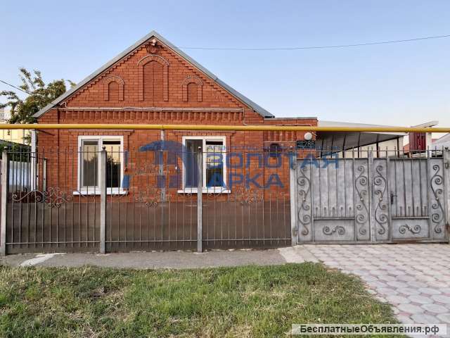 Если вы ищите комфортный дом в самом центре Славянска-на-Кубани, то этот дом для вас