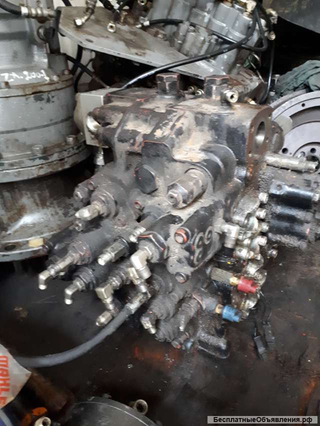 Гидрораспределитель основной JCB 330