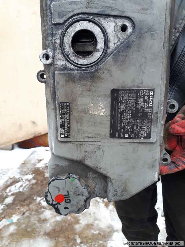 Клапанная крышка isuzu 6hk-1