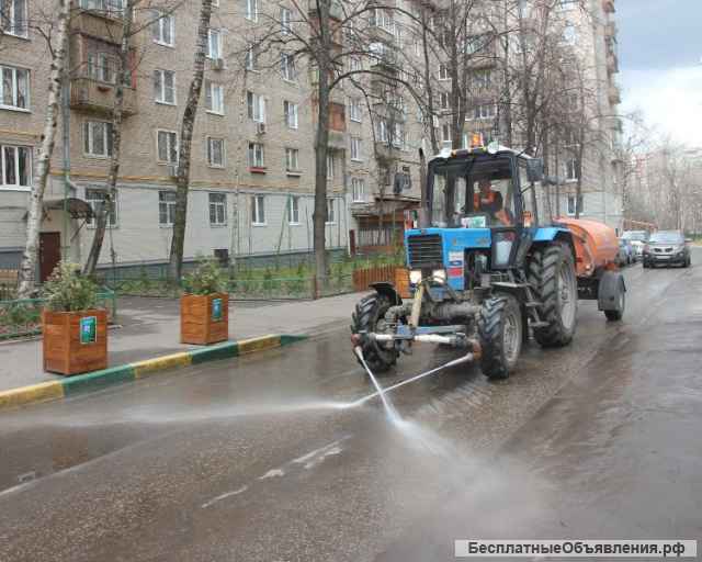 Услуги трактора МТЗ-82 (щетка, дробилка, пескоразбрасыватель, поливомоечная машина)