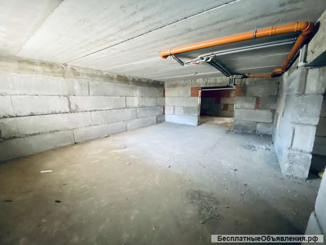 Коммерция 48 м2 Российский