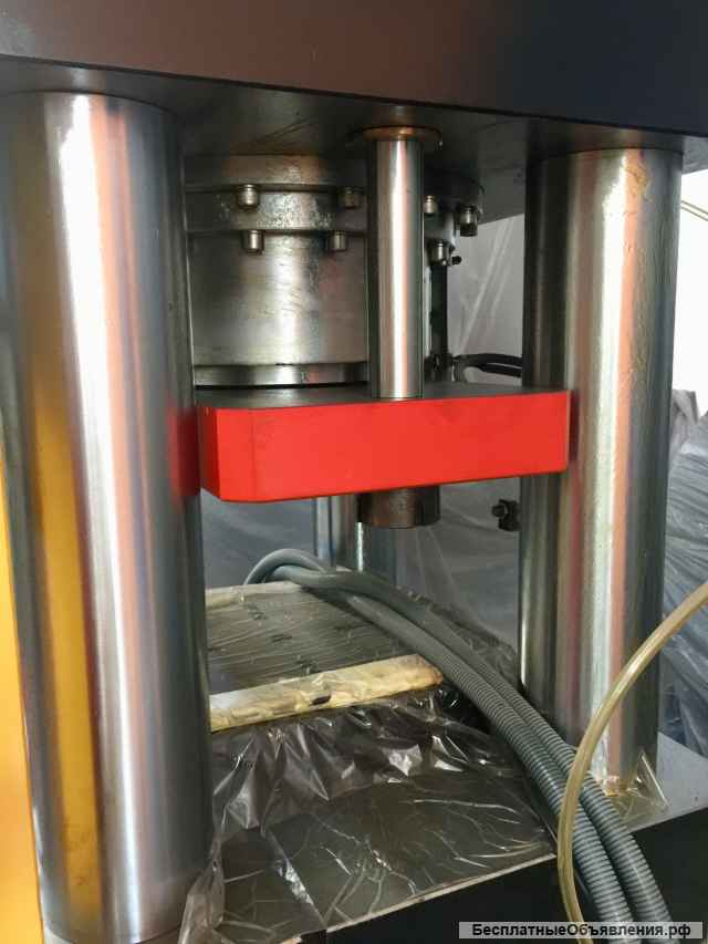 Пресс - 400 тонн 2013 года.: HAZ MAK. SAN NIYAZI DALBEYLER (MAKINA SANAYI)