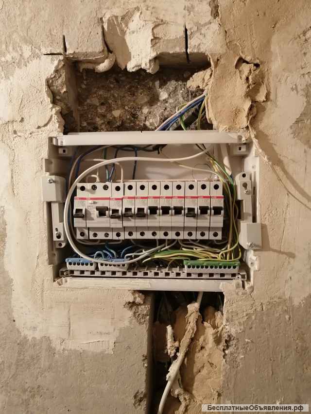 Демонтаж стен, перегородок, стяжки. Вывоз мусора.