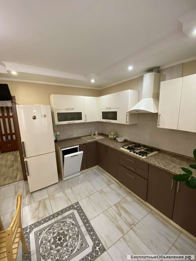 Сдам 2 комнатную квартиру на ул. Батурина