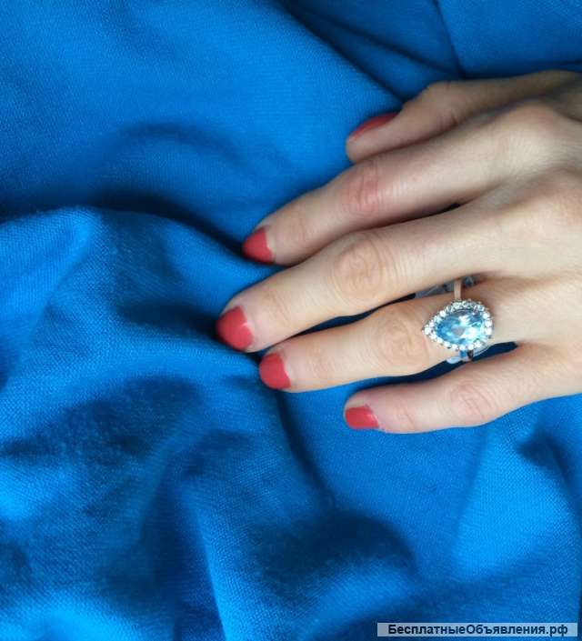 Ювелирное серебр. кольцо с нат.топазом (паспорт, пломба, клеймо с пробой имеются)