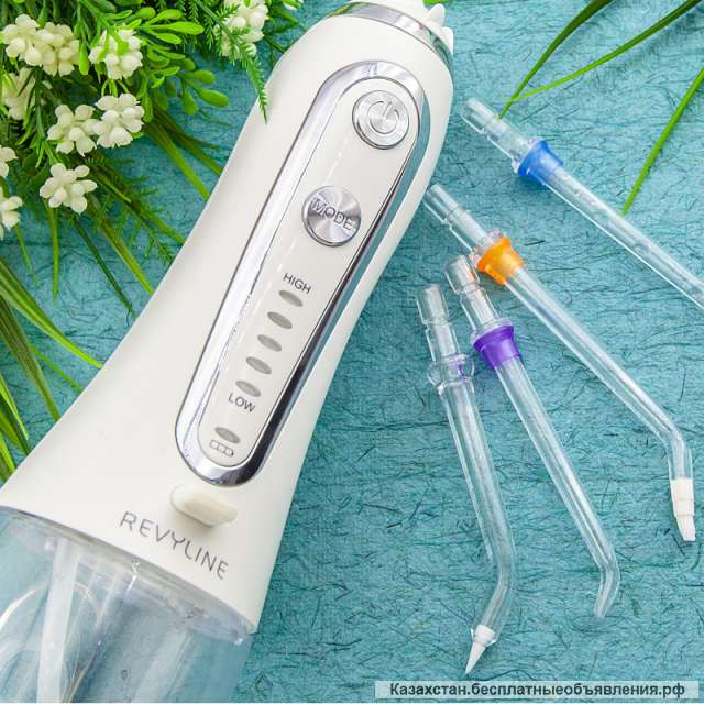 Стильный ирригатор Revyline RL 450 для дома и отпуска