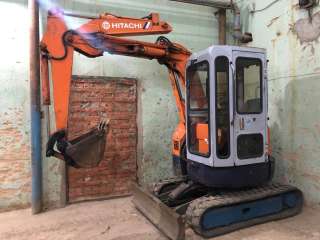 Мини-экскаватор гусеничный HITACHI EX30UR планировщик