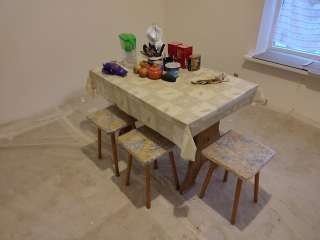 Стол кухонный с тремя табуретами 110-70-72 см
