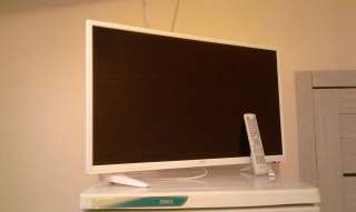 Телевизор 32 дюйма белый