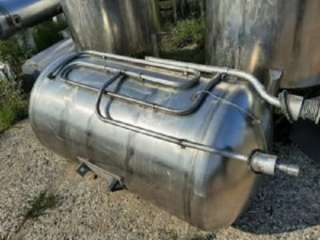 Емкость нержавеющая, объем 1 куб.м., горизонтальная, инв 1256