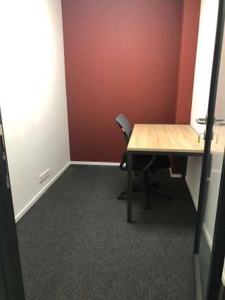 В БЦ «ART GALLERY» сдается рабочее место на 4 этаж 5 квм