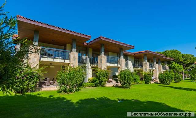 Участок для строительства отеля и яхт марины