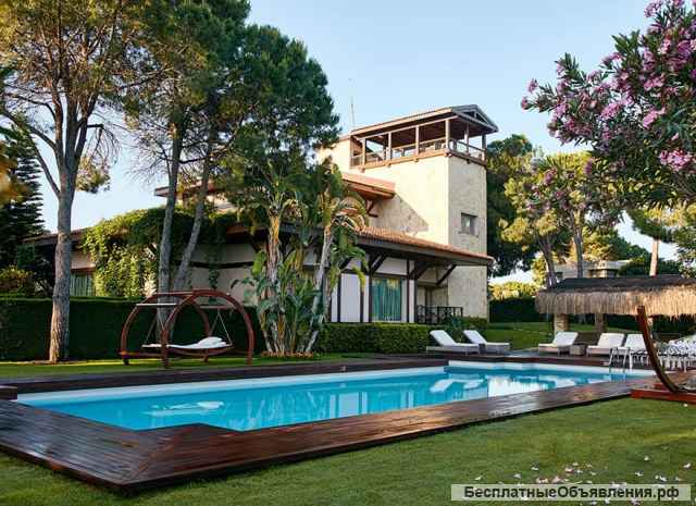 Участок для строительства отеля и яхт марины