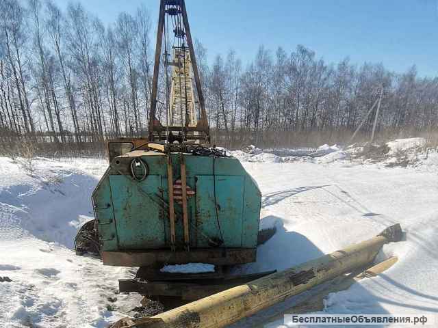 Кран стреловой МКГ-25 + сваебой