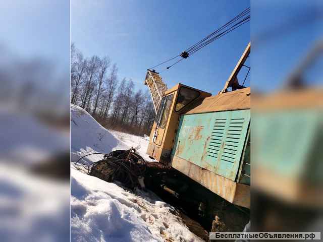 Кран стреловой МКГ-25 + сваебой