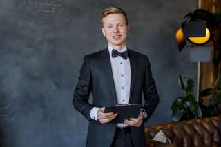 Ведущий на свадьбу