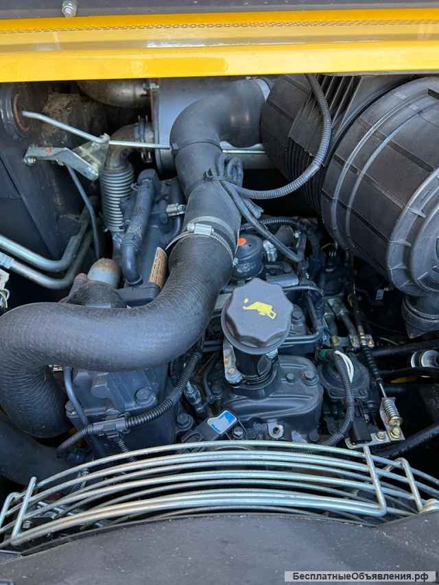 Мини-погрузчик ковшовый BOBCAT NEW HOLLAND L225 bobcat