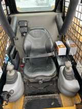 Мини-погрузчик ковшовый BOBCAT NEW HOLLAND L225 bobcat