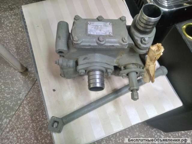 Насос ручной поршневой РПН 1,3/30