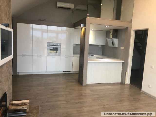 2-к. квартира, 72 м², 6/6 эт.