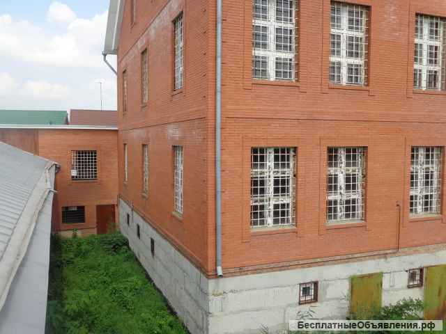 Домовладение 2000 кв. м. в элитном коттеджном поселке