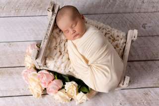 Фотограф новорожденных Бишкек 0707-900-100 wapp