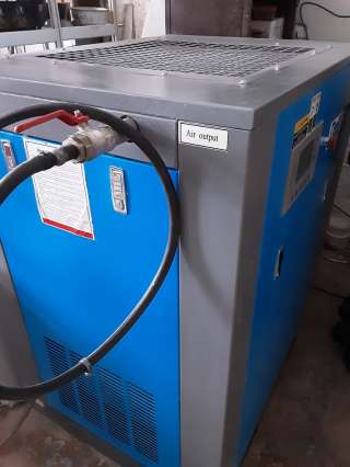 Воздушный винтовой компрессор 2,2 м3/мин