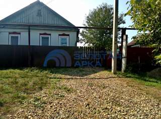 Дом 1/2 в центре пгт. Ильский, 67 кв.на участке 6 сот.