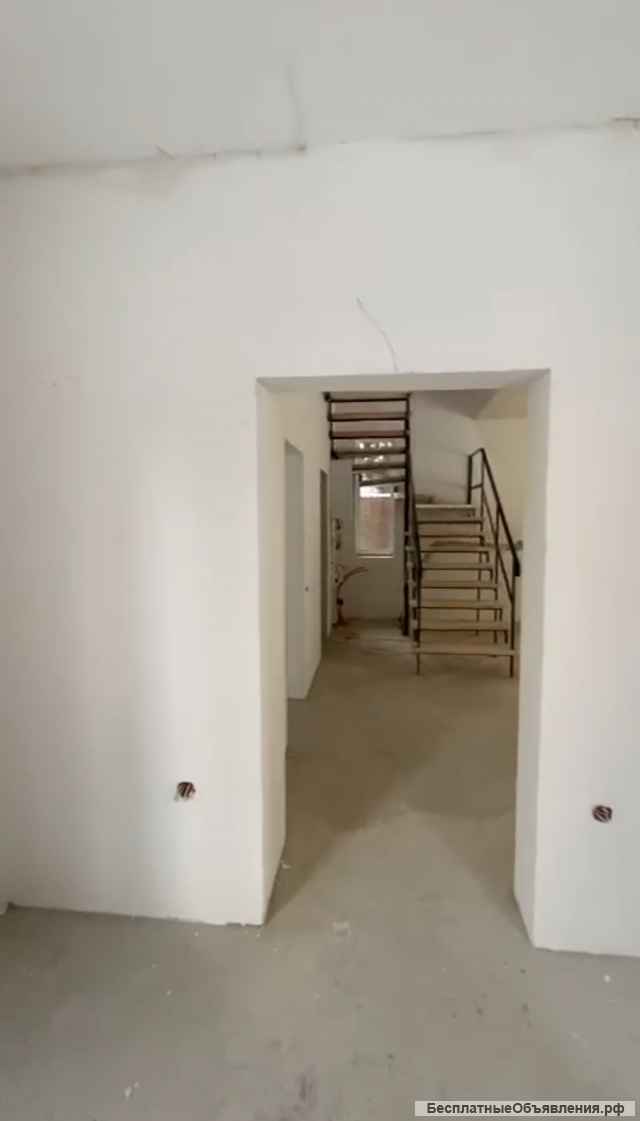 Новый двухэтажный коттедж