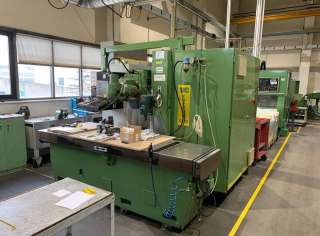 Два вертикальный обрабатывающих центра Matsuura MC-500V, Универсальный обрабатывающий центр Correa A