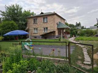 Двухэтажный дом 2 этажа + подвал. Недалеко от Бишкека, в селе. Ленинское, по у