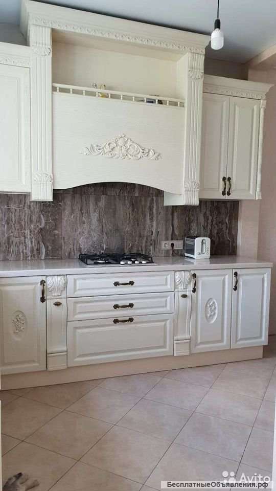 Кухня с фасадами из массива дуба