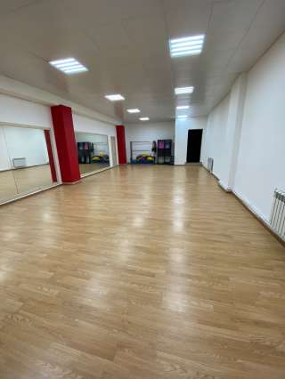 Зал под групповые занятия в аренду на Щербинке