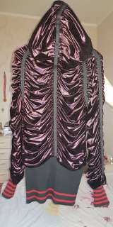 Женская удлиненная велюровая куртка